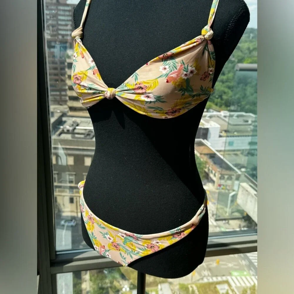 🆕 LOVE & LEMONS 🧿 NWOT Antigua Knot Thong Bikini Set - Size Small